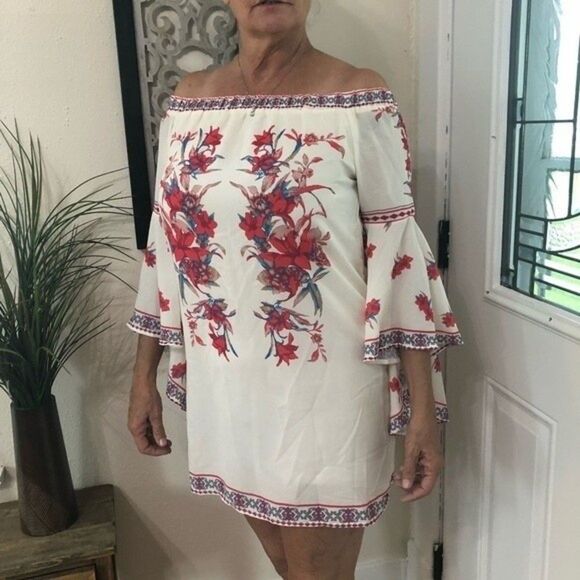 Flying Tomato Off shoulder dress - Picture 1 of 4